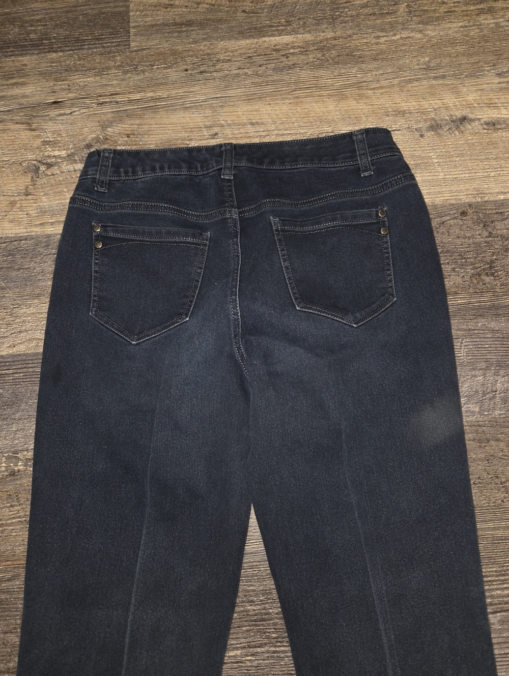 Bandolino Amy Straight Leg Jeans - Picture 10 of 13